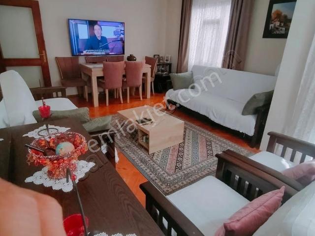 Şişli Mecidiyeköy Avni Dilligil Sokak'ta Satılık 3+1 Daire