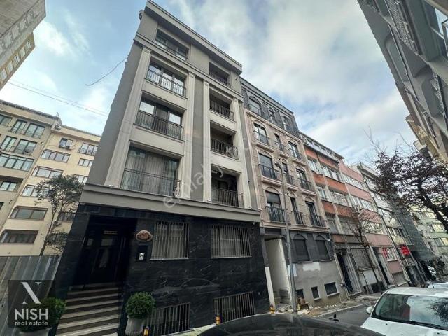 Şişli Merkezde Full Eşyalı 2+1 Kiralık Daire