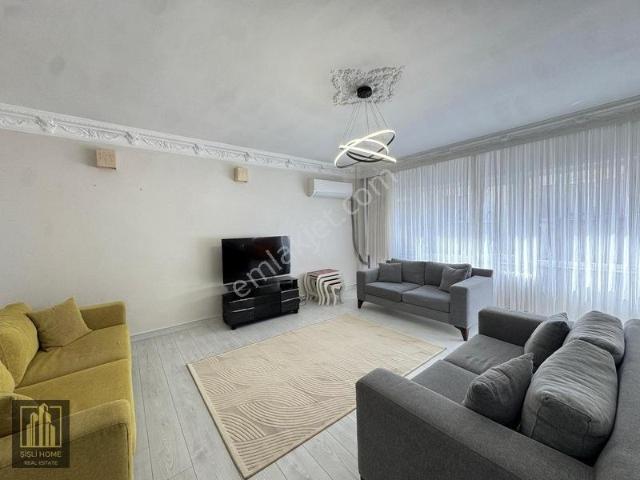 Şişli Merkez'de Full Eşyalı Klimalı 4+1 Kiralık Daire
