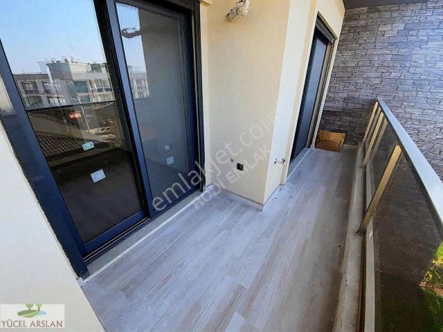 Çiğli Merkez'de Site İçi Satılık 3+1 Lüks Villa Havuz Otopark