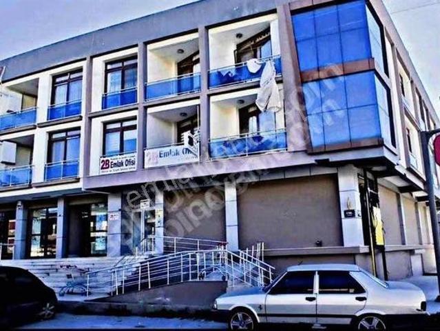 Çiğli Merkezde 1+1 Daire