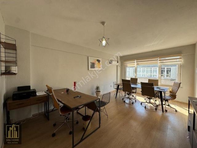 Şişli Merkez'de 1+1 60 M² Ofis