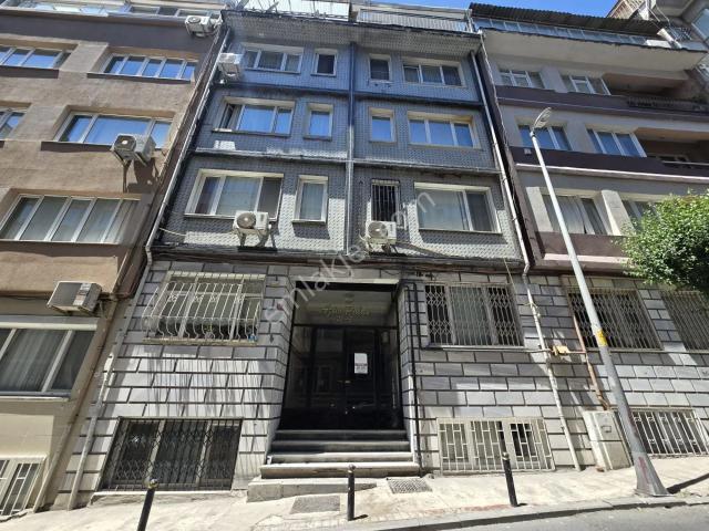 Şişli Çobanoğlu Sokak 2. Adada Satılık 2+1 Daire