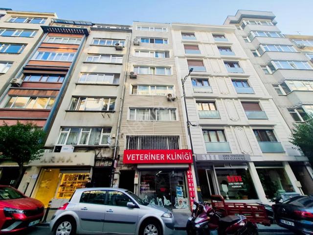 Şişli, Osmanbey Metroya 2dk, Bahçeli, Kiralık 1+0 Stüdiyo
