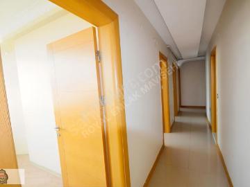 Çiğli Ataşehir Bekişoğlu Rezidans'ta Kiralık 3+1 Daire