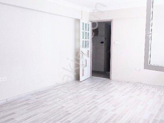Çiğli Ataşehir’de Kiralık 3+1 İzban 2dk Hastanelere Okullara Yakın