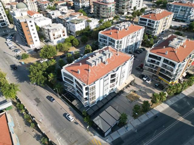 Çiğli Ataşehir'de Satılık 3+1 Daire