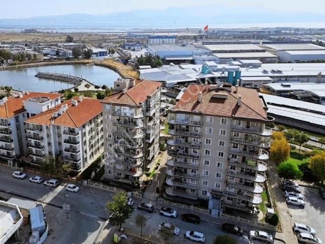 Çiğli Ataşehir'de Satılık 3+1 Yüksek Kira Getirili Önü Açık Ferah Daire