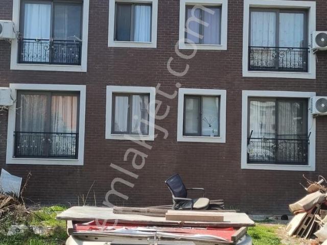 Çiğli Balatçıkda Üniversite Yakını Merkezi Kiralık 1+1 Daire