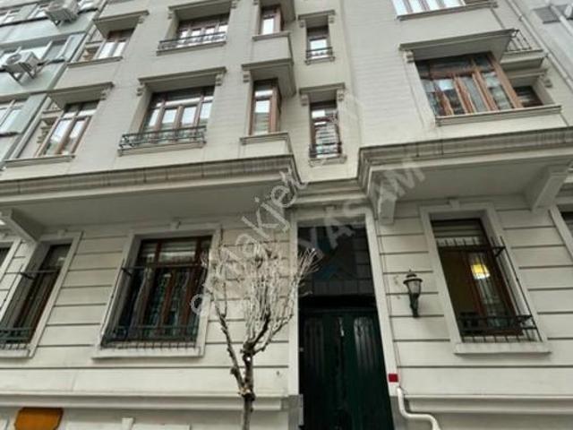 Şişli Bomonti'de Otel Konseptli Eşyalı Ferah 2+1 Kiralık Daire