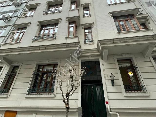 Şişli Bomonti'de Otel Konseptli Eşyalı Ferah 2+1 Kiralık Daire
