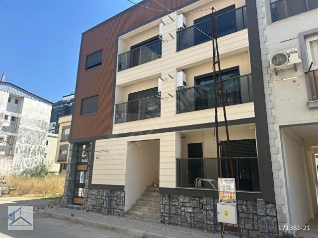 Çiğli de İzban yakını 1+1 sıfır kiralık