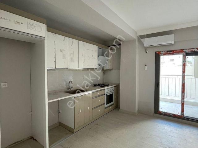 Çiğli De Kiralık 2+1 Sıfır Daire Klima Doğalgaz Ankastre Asansör Balkon İzban'a 6 7 Dk Sıfır Daire