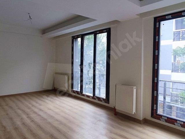 ŞİŞLİDE 2+1 KİRALIK DAİRE CEVAHİR AVM METROYA 2 DK YENİBİNADA