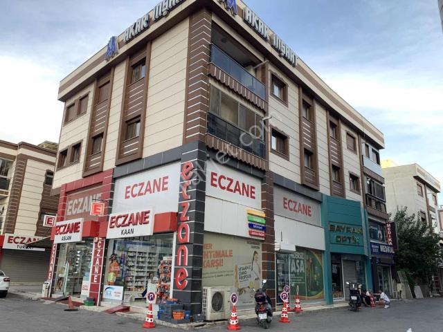 Çiğli Eğitim Araştırma Hastane Karşısı İzban Yakını Kiralık 2+1