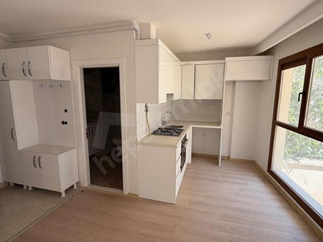 ÇİĞLİ EAH ARKASINDA KİRALIK1+1 DAİRE