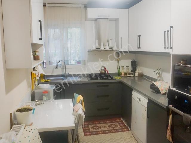 Çiğli Egekentte Satılık Dogalgazlı 3+1 Yapılı Dae Çiğli Serkanda