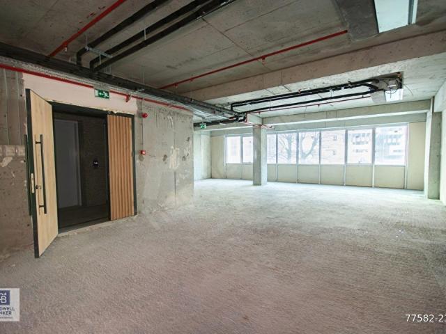 Şişli Esentepe 2200 m2 Shell and Core Kurumsal Kiralık A+ Plaza