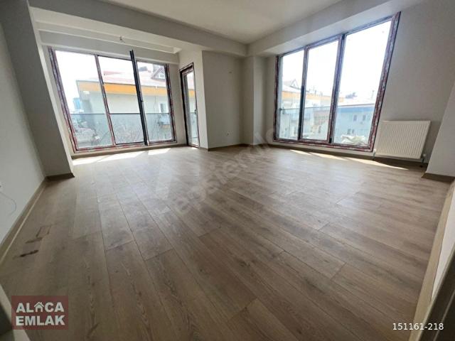 ŞİŞLİ FULYA MAH. ORTAKLAR CAD. DEVAMI SIFIR BİNADA 110 M2 3+1