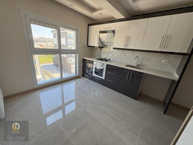 Çiğli Harmandalı 2 Banyo 2 Balkon Sıfır 2+1 Ferah Kiralık Daire