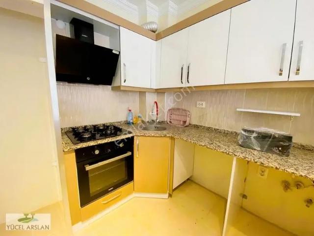 Çiğli Harmandalında Satılık 1+1 Daire 70m2 Cam Balkonlu
