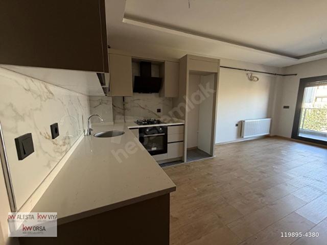 ÇİĞLİ HARMANDALI'NDA 1+1 KİRALIK LÜKS DAİRE