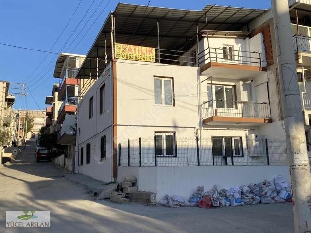 Çiğli İnönüde Satılık Teraslı Müstakil 2 Katlı Tadilatlı Bina