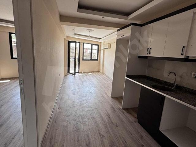 ÇİĞLİ ŞİRİNTEPE DE KİRALIK 1+1 DAİRE