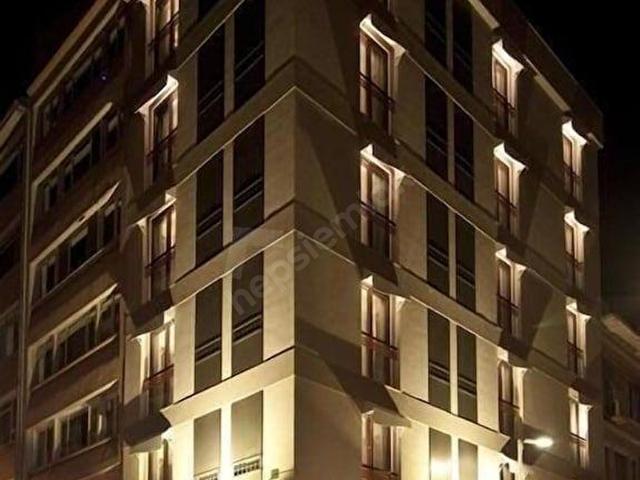 Şişli Köşe Konumda Ruhsatlı 40 Yıllık Faal 15 Odalı 7 Katlı Otel