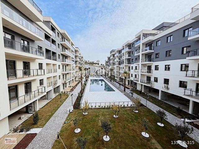 Çiğli Park Yaşam Atlantis Havuz Cephe Kiralık 2+1 Daire