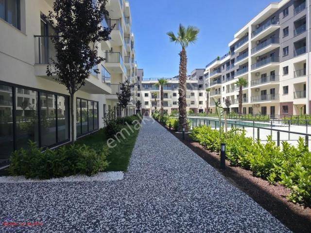Çiğli Park Yaşam Atlantis Te Şık Ve Modern Satılık 1+1 Daire