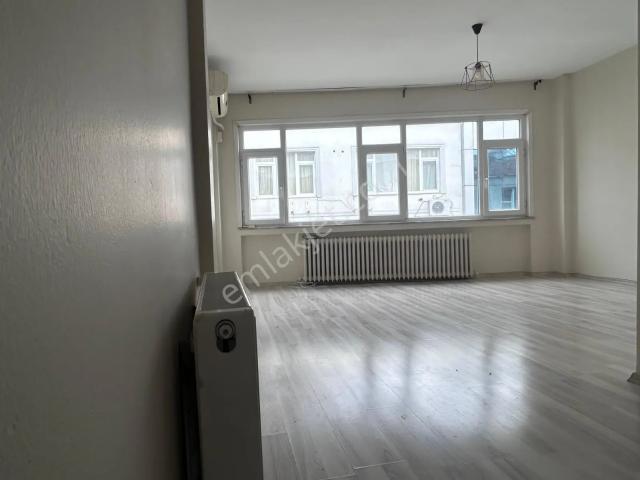 Şişli Rumeli Caddesi Yakını Kiralık 2+1 Daire