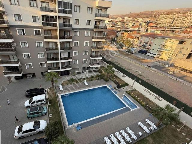 Çiğli Uğur Mumcu Mah. Life Sitesi 2+1 Satılık Daire