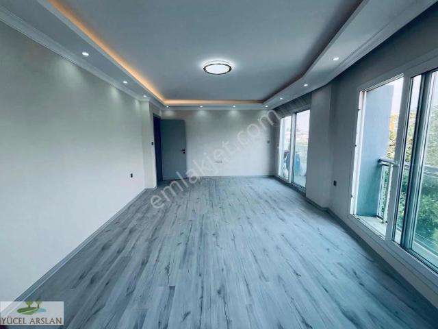 Çiğli Uğur Mumcu'da Kiralık 3+1 Yeni Yapılı Daire Merkezi Konum