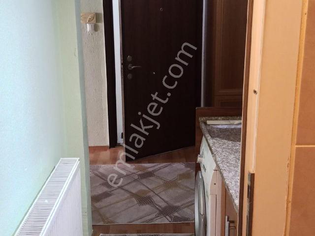 Çiğli Yeni Mahallede Kiralık 2+1 Kapalı Mutfaklı Daire