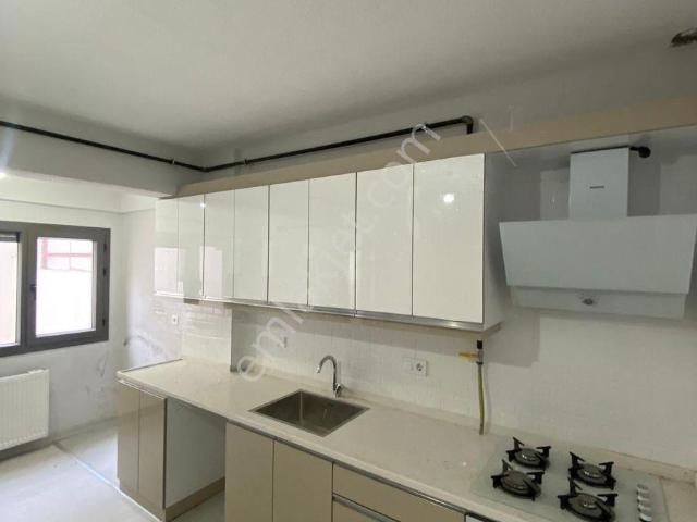Çiğlide Kiralık 1+1 Klima Doğalgaz Ankastre Asansör İzban'a 6 7 Dk Ana Cadde 3 5 Dk Sıfır