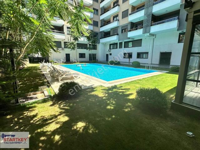 Çiğli'de Site İçinde Satılık 3+1 Daire