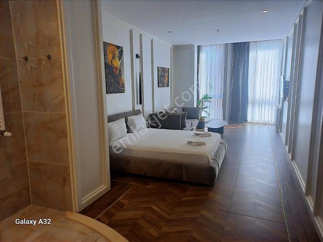 Şişlide Yeni Binada Lüks Eşyalı Kiralık Daire