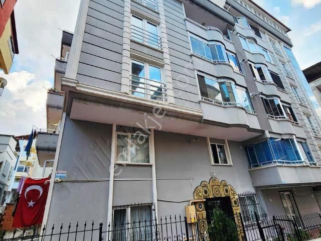 İlkadım Yenidoğan Mah. 2+1 120 M² Bahçe Katı Geniş Kullanışlı