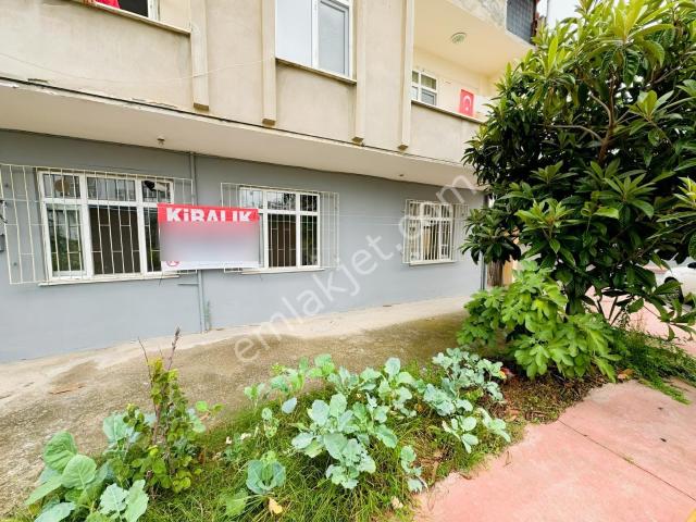 İlkadım Derebahçe'de Giriş Kat Kiralık 2+1 Daire