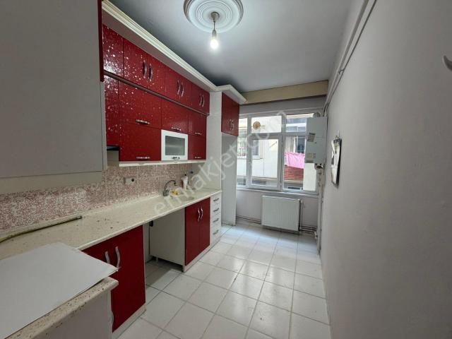 İlkadım Çiftlik Caddesi Altında Satılık 2+1 Masrafsız Daire