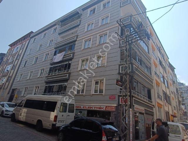 İlkadım Selahiye Mahallesinde Satılık Daire 4+1