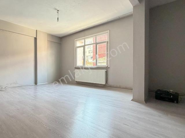 İlka'dan | Talatpaşa Mh | Satılık | 2+1 | Balkonlu | Ara Kat
