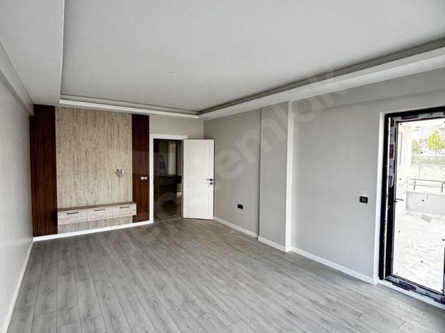 İLKADIM TEPECİKDE SATILIK SIFIR 3+1 ARAKAT DAİRE