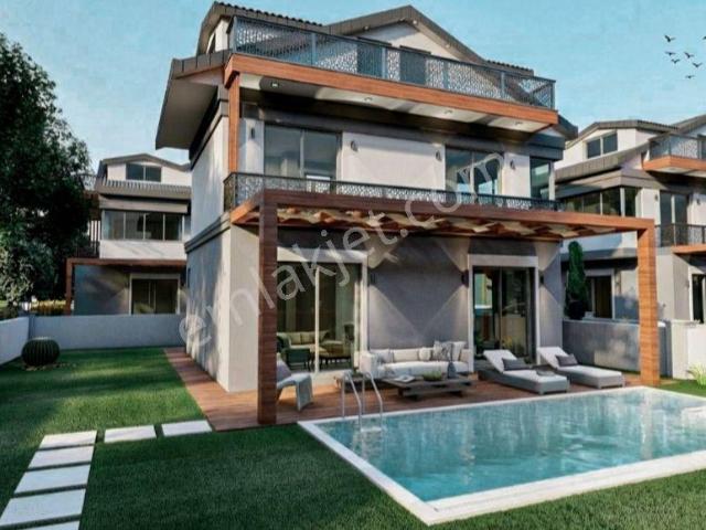 İlkon'dan Foça'da Çalış Plajı Yakını Kiralık 4+1 Lüks Tripleks