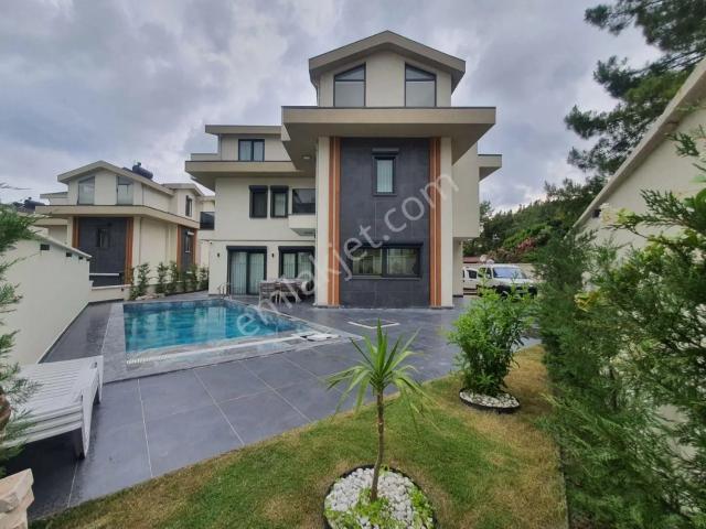 İlkon'dan Fethiye/çiftlik'te Kiralık Lüks 5+1 Tripleks Villa