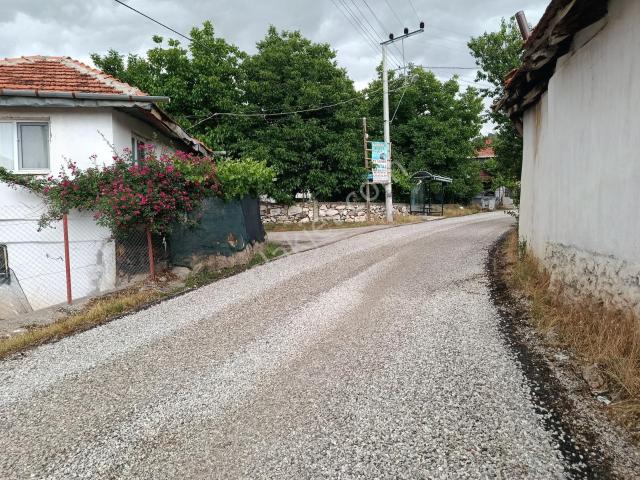 İlkon'dan Seydikemer Doğanlar Köyü Yola Cephe 316m2 Arsa Ve Ev
