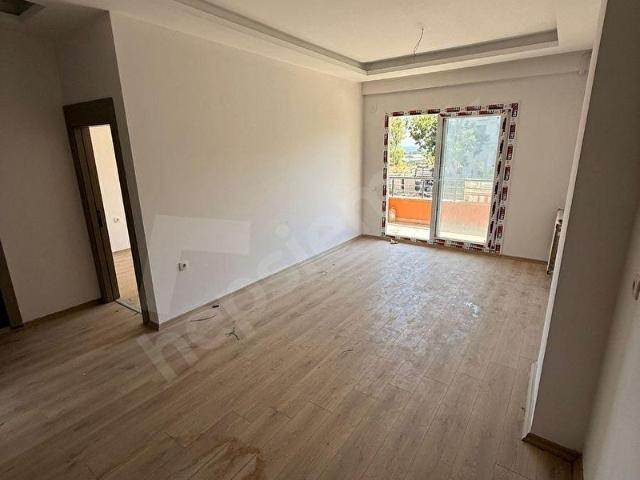 İPEK DEN DAVULTEPEDE KİRALIK 1+1 SIFIR DAİRE