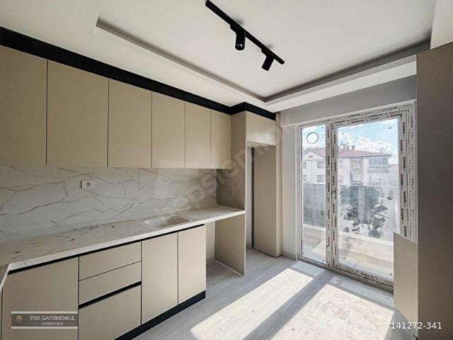 İPEK GAYRİMENKUL'DEN H.GAZİ GÖBEK'TE FIRSAT DAİRE