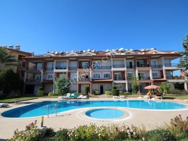 İpek Park Sitesi 2+1 Eşyalı Havuz Manzaralı Bahçe Katı 3 Cepheli